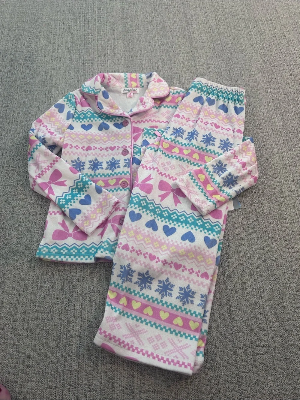 Btween NWT Girls Pink & Blue Patterned Fleece Pajama Set. Size 4